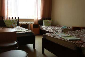 Кровать в 3-местном общем номере в Хостеле Северянка